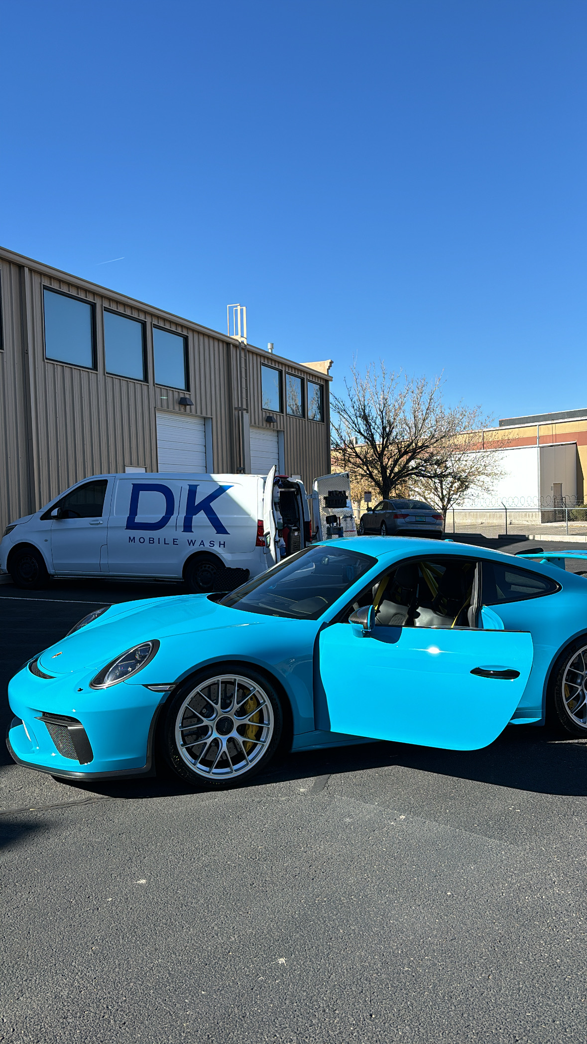 How Mobile Detailing Helps Protect Your Vehicle's Paint in Coastal Ventura County